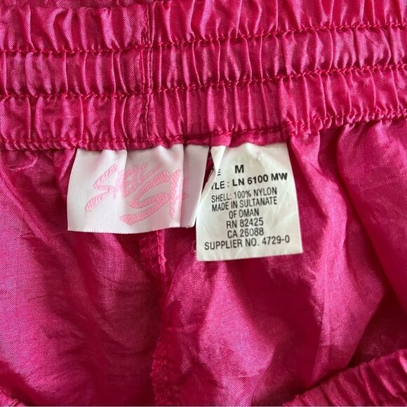 Vintage Shell Shack Shorts Size M Drawstring Pockets Bright Shiny Pink - Picture 2 of 7